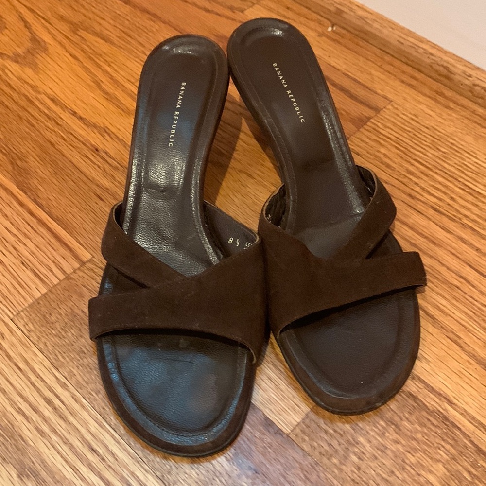 Banana republic suede slide pump sandals